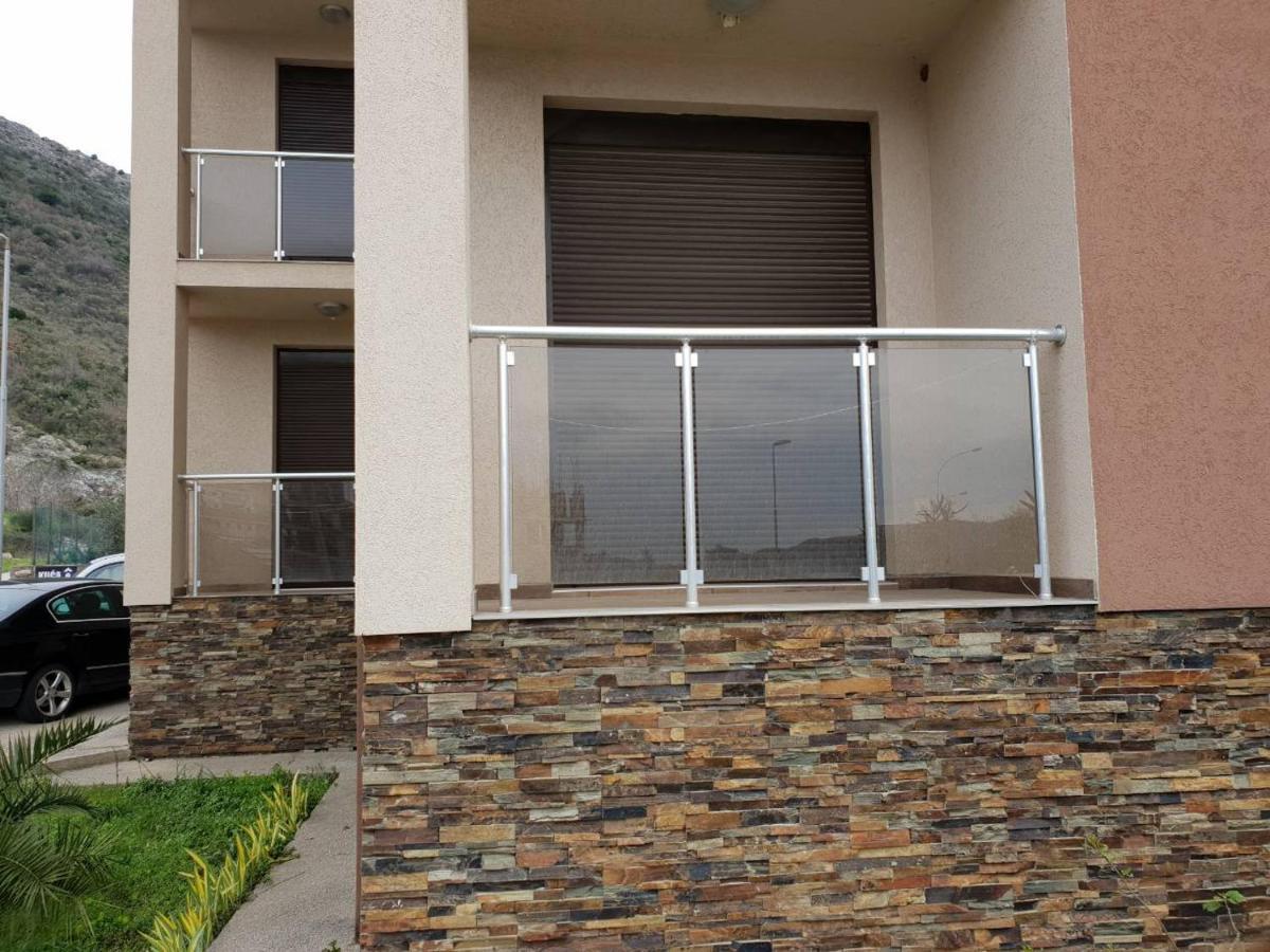 Bozovic Apartamento Bečići Exterior foto