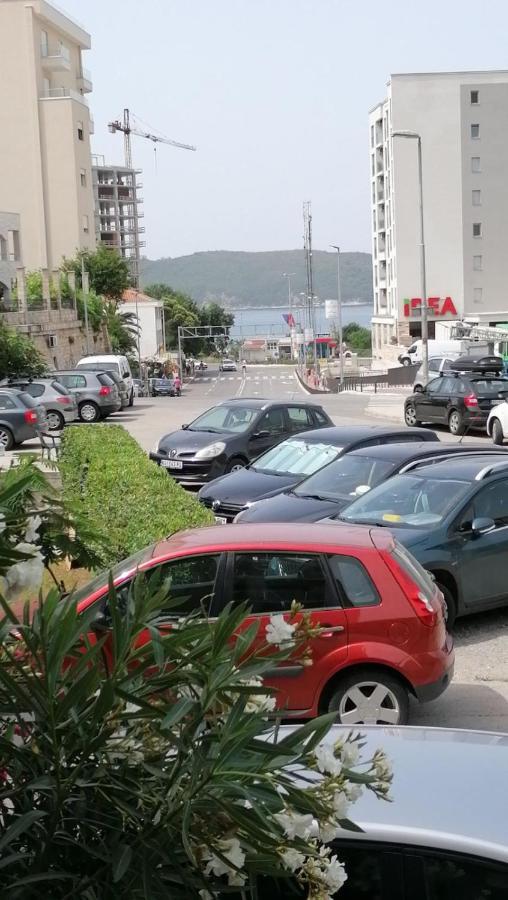 Bozovic Apartamento Bečići Exterior foto