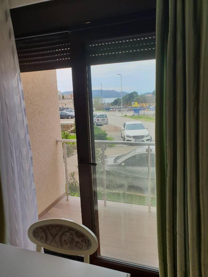 Bozovic Apartamento Bečići Exterior foto