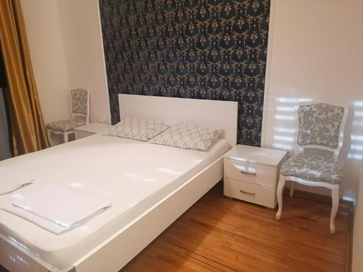 Bozovic Apartamento Bečići Exterior foto